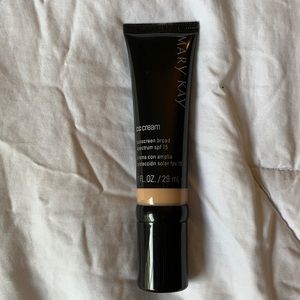 Mary Kay cc cream